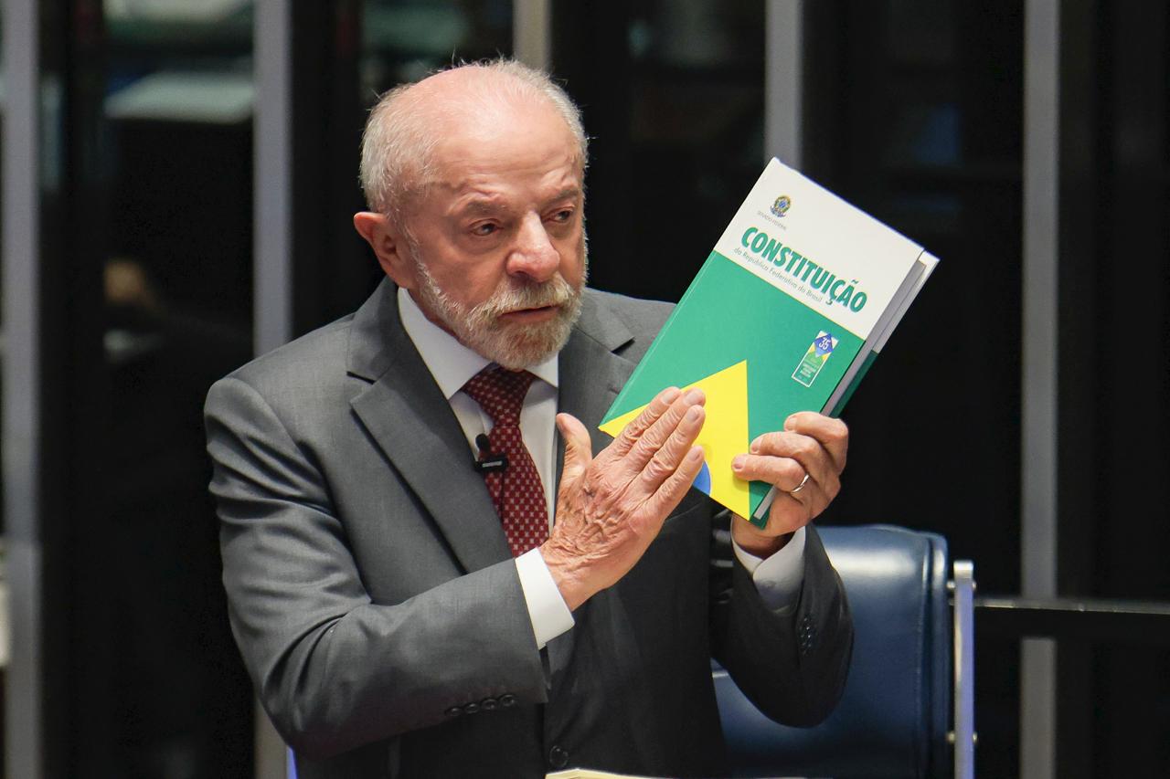 Campanha de Lula pede ao TSE avisos a eleitores e transporte grátis no 2º turno