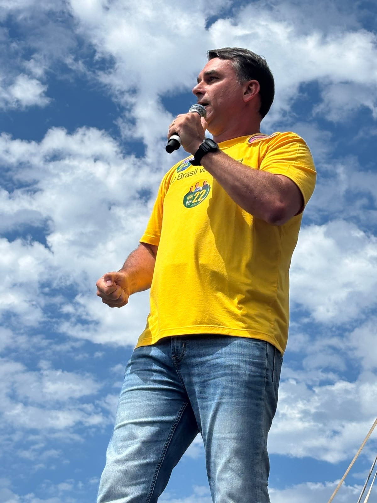 STF abre inquérito sobre suspeita de lavagem envolvendo Flávio Bolsonaro e Willer Tomaz