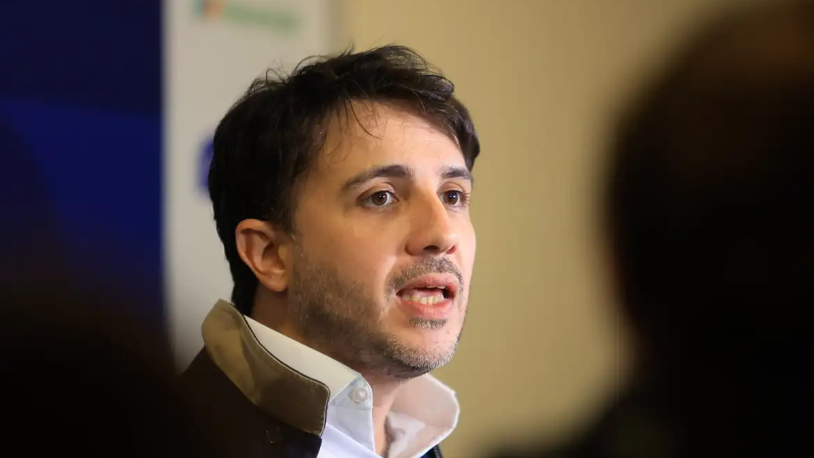 Renan Santos comentou o resultado da eleição presidencial em vídeos publicados no Instagram