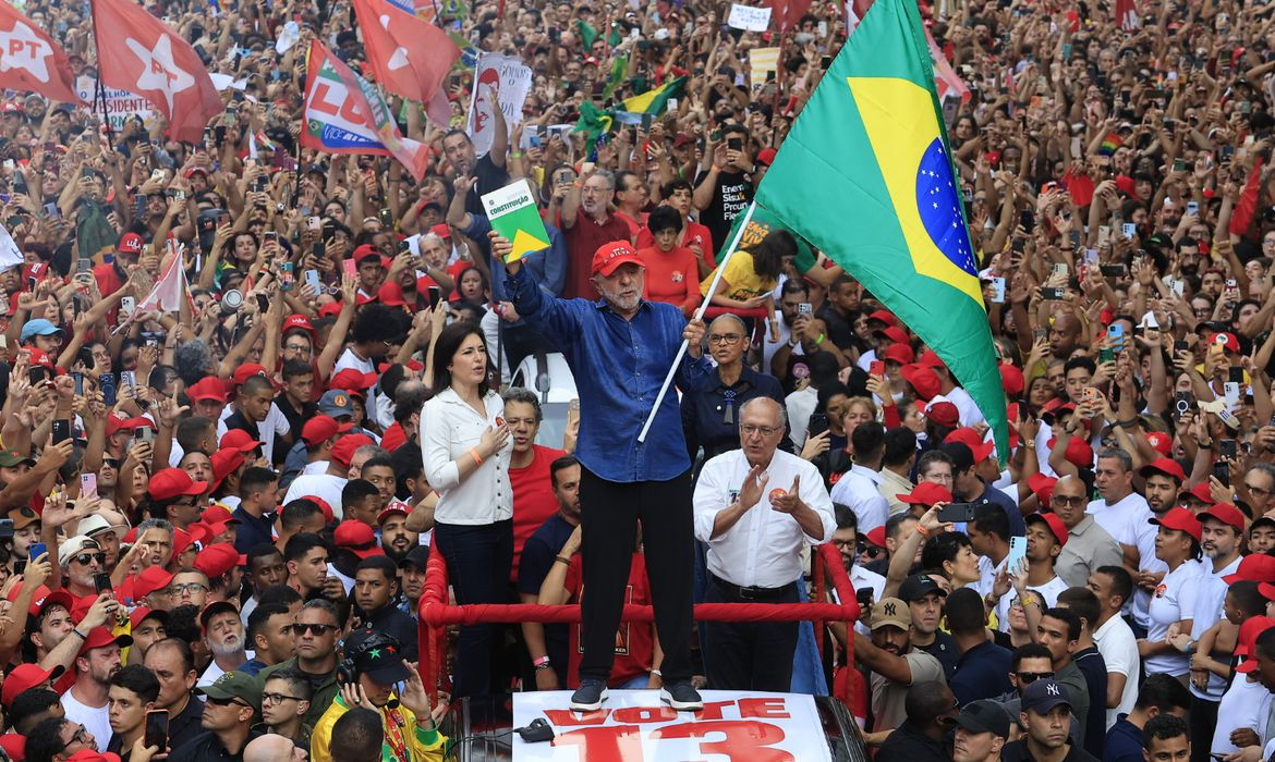 Posse do presidente será em 5 de janeiro de 2027; governadores no dia 6