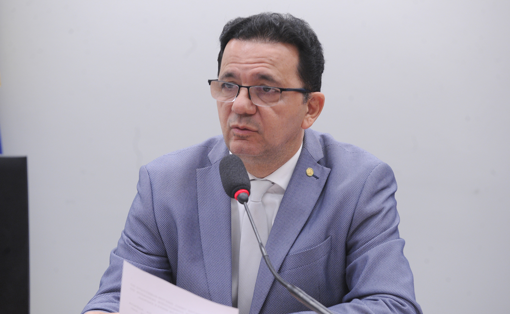 PL amplia pena por adulteração de alimentos e torna crime hediondo