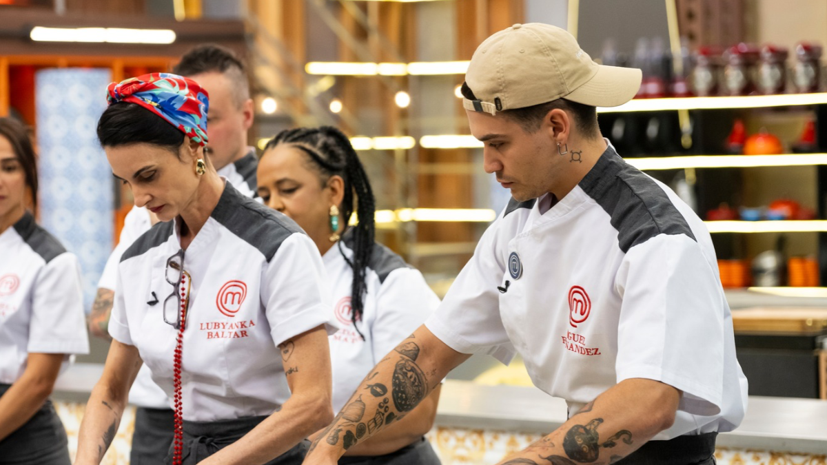 Lubyanka rebate Miguel e assume liderança do time rival no MasterChef