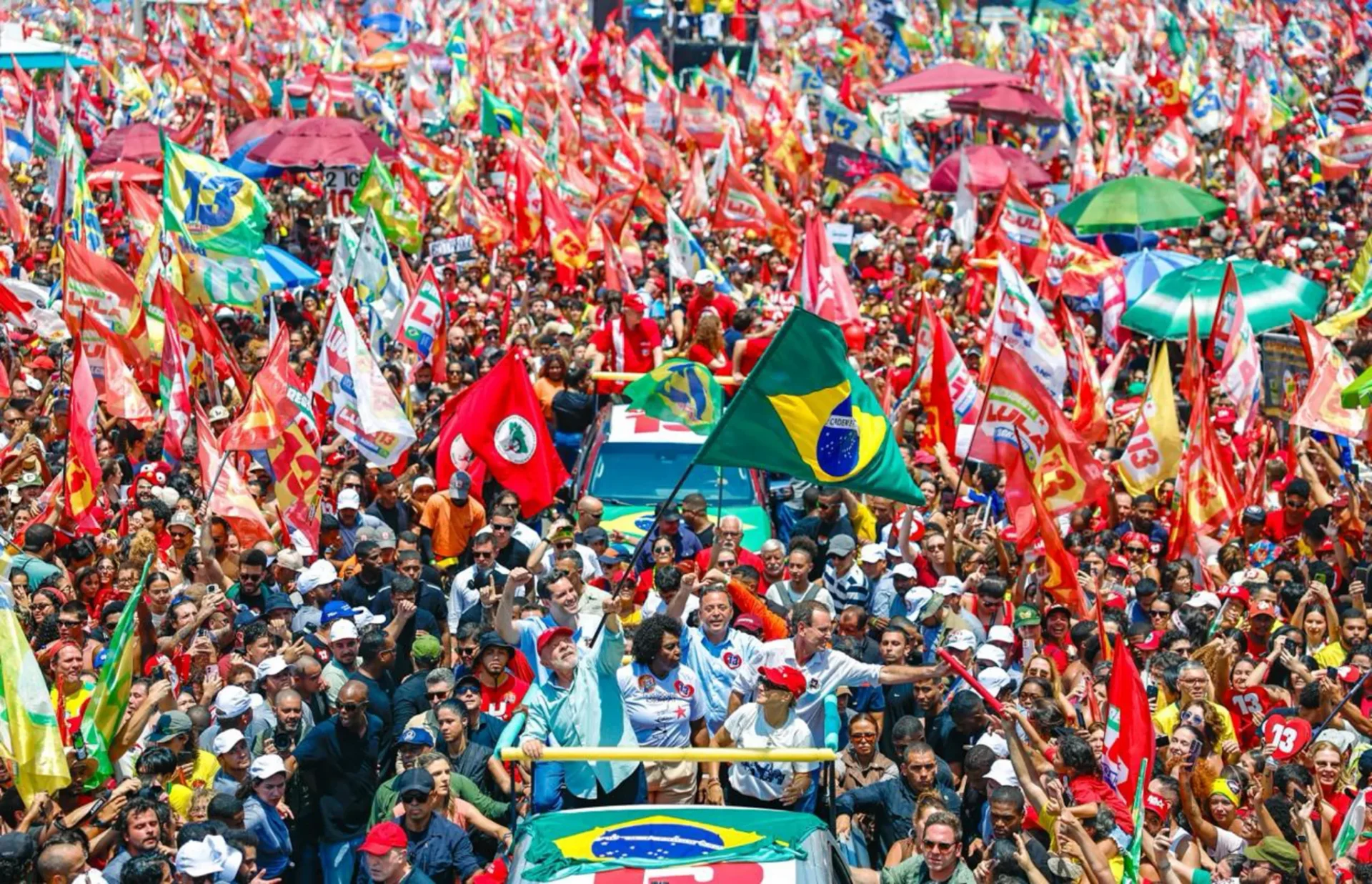 Carter Center diz não ver elementos que sustentem suspeitas sobre a eleição no Brasil