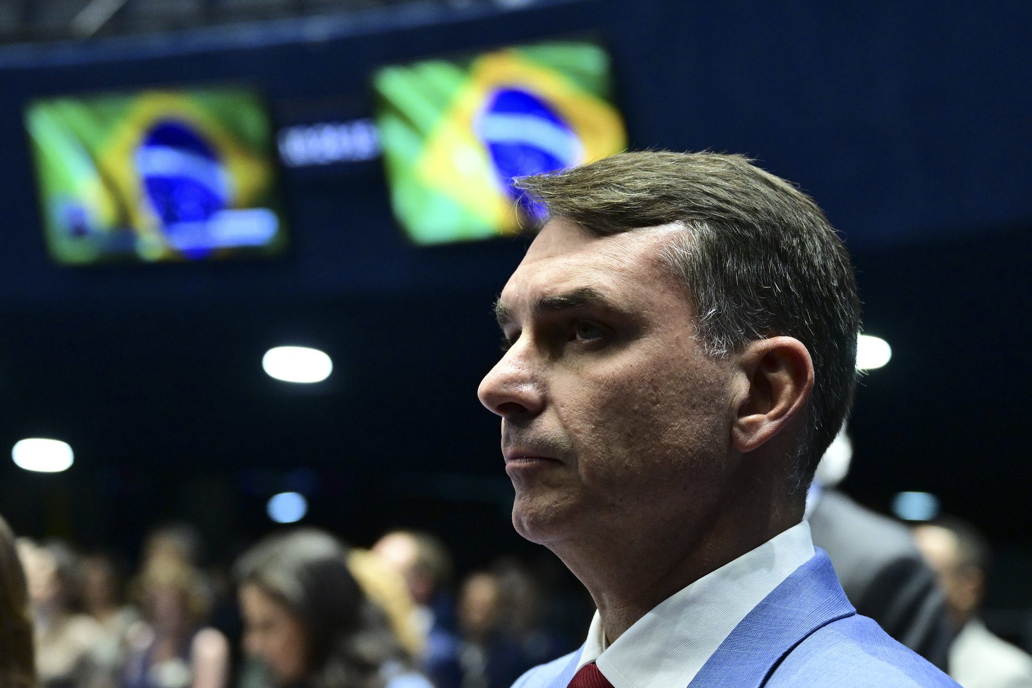 Flávio Bolsonaro deixou o Brasil e está nos Estados Unidos |