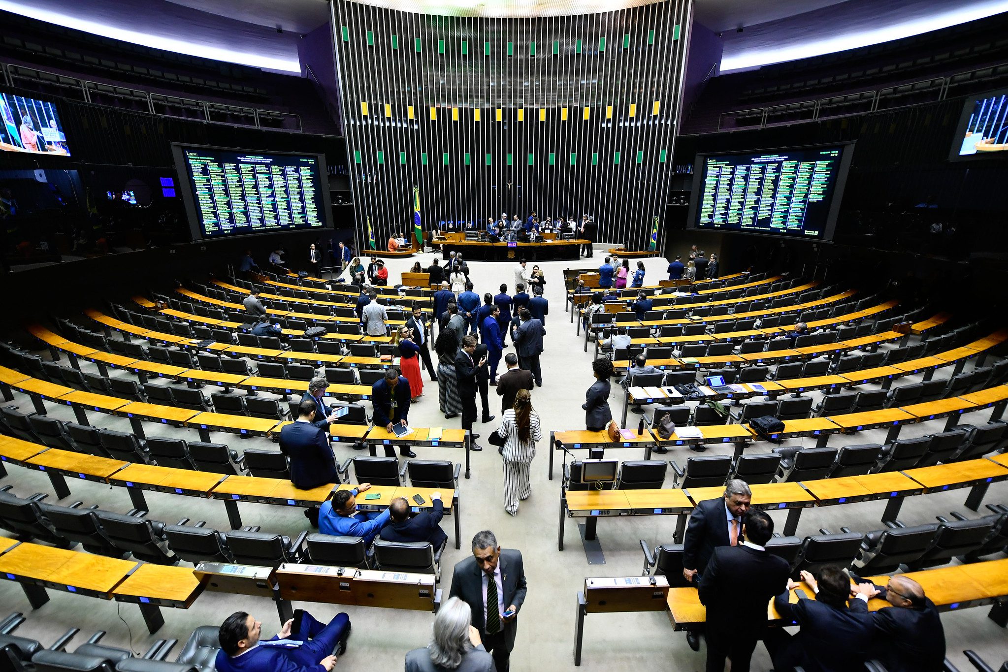 Quando o Estado responde por declarações em CPIs: limites e precedentes do STF