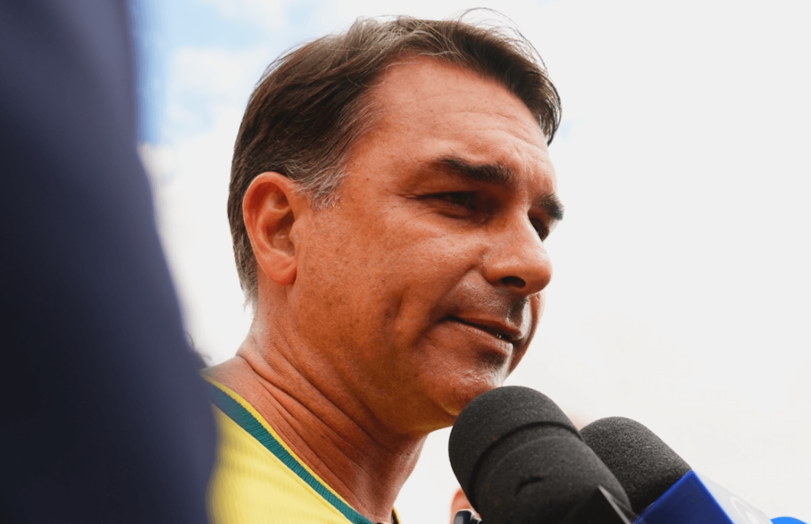 "É um desespero, porque ele sabe que já perdeu porque o próximo presidente da República é Flávio Bolsonaro”, declarou