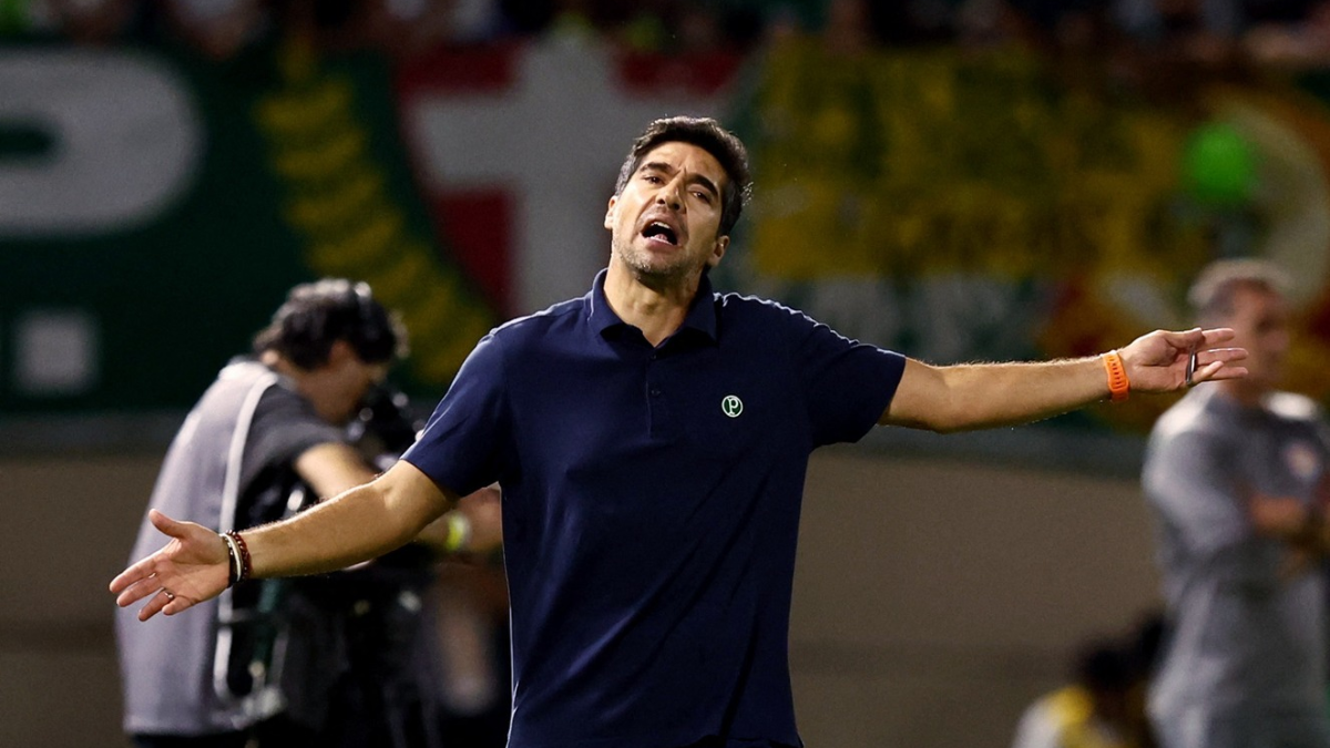 Abel diz que Palmeiras segue vivo após 0 a 0 com o Santos