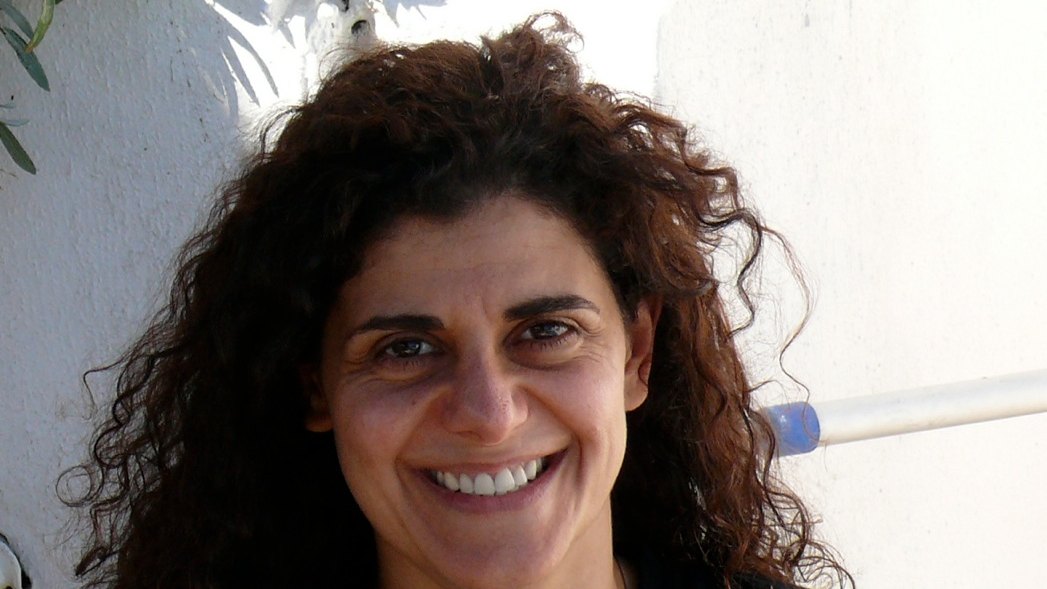 Foto de Hanan Kattan, cineasta, produtora e comunicadora